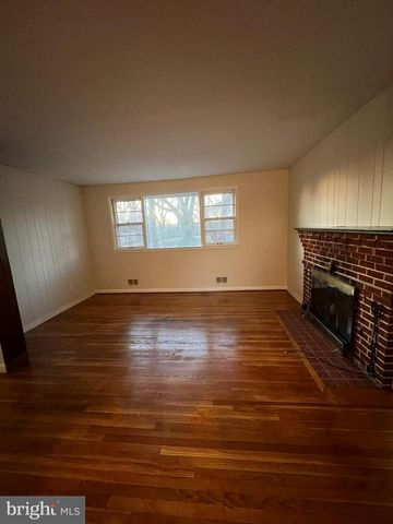 8102 CAREY BRANCH DR, Fort Washington, MD 20744