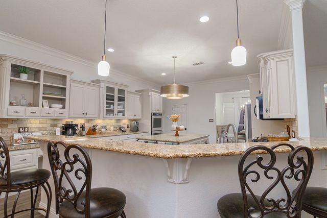 2009 Brentwood Dr, Midland, TX 79707