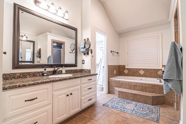 2009 Brentwood Dr, Midland, TX 79707