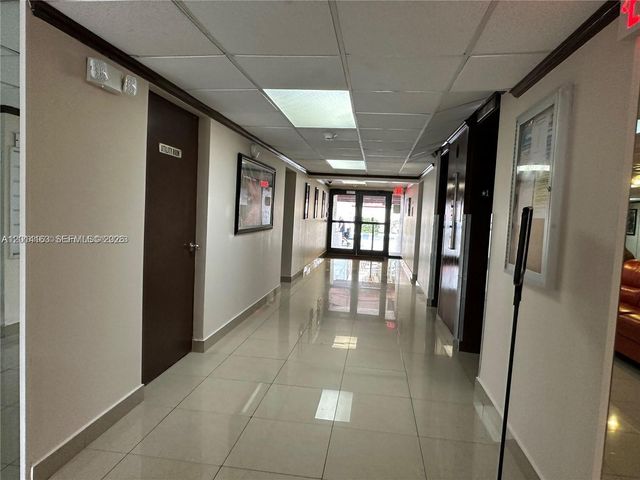 2001 Atlantic Shores Blvd 104, Hallandale Beach, FL 33009