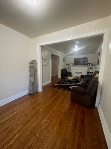 4123 W Washington Boulevard, Chicago, IL 60624