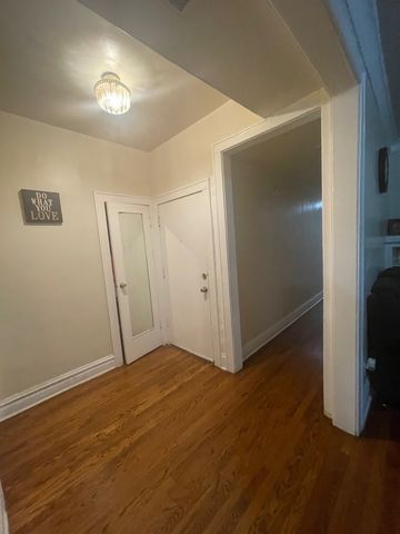 4123 W Washington Boulevard, Chicago, IL 60624