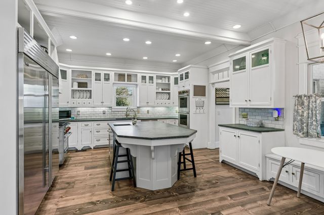 100 Oakmont Pl, Lebanon, TN 37087