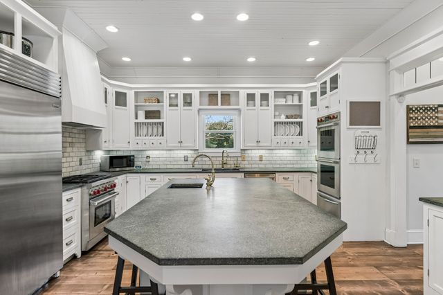 100 Oakmont Pl, Lebanon, TN 37087
