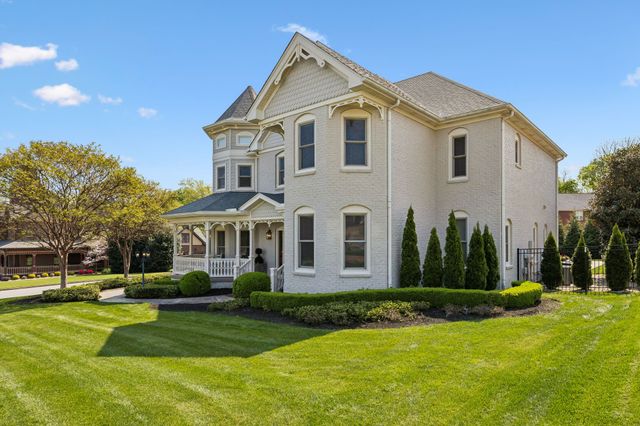 100 Oakmont Pl, Lebanon, TN 37087