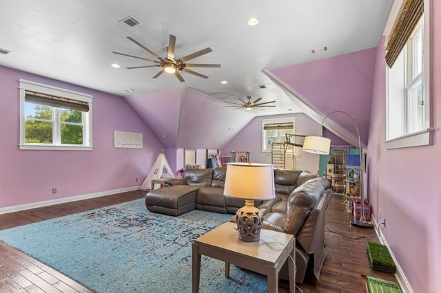 100 Oakmont Pl, Lebanon, TN 37087