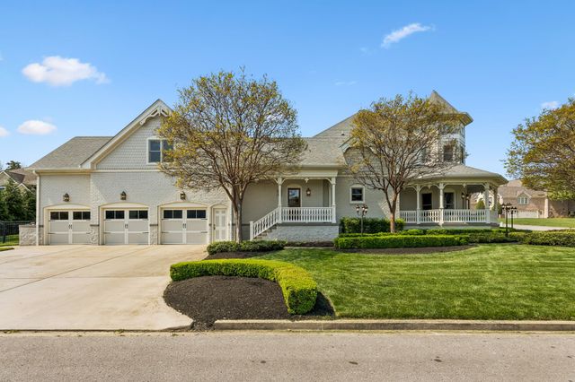 100 Oakmont Pl, Lebanon, TN 37087