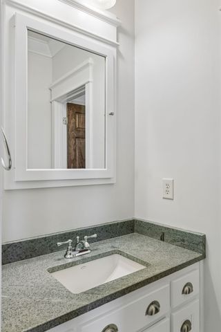 100 Oakmont Pl, Lebanon, TN 37087