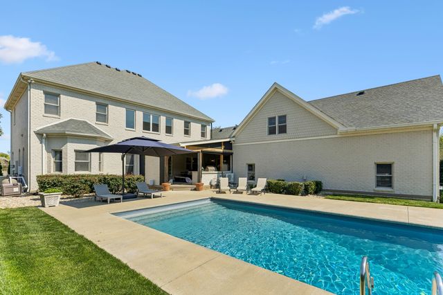 100 Oakmont Pl, Lebanon, TN 37087