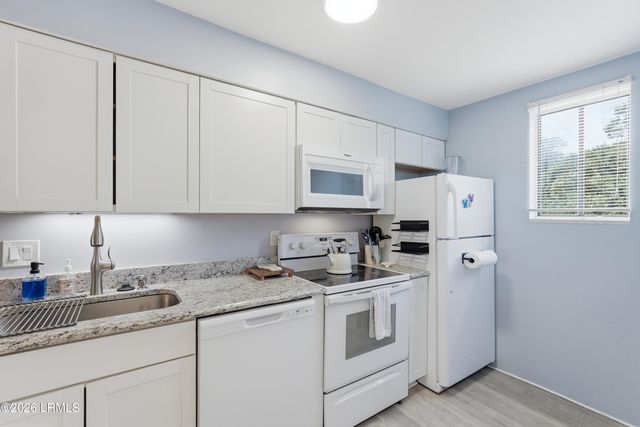 156 Dillon Rd Apt 225, Hilton Head Island, SC 29926