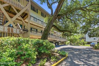 156 Dillon Rd Apt 225, Hilton Head Island, SC 29926