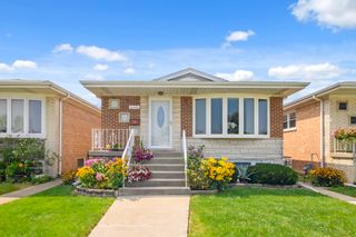 7740 Meade Avenue, Burbank, IL 60459