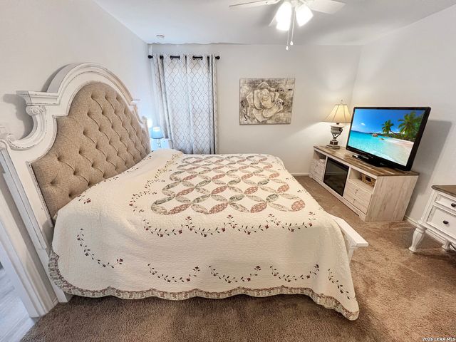 1072 Shutter Way, Kerrville, TX 78028