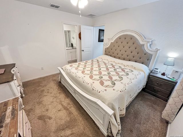 1072 Shutter Way, Kerrville, TX 78028