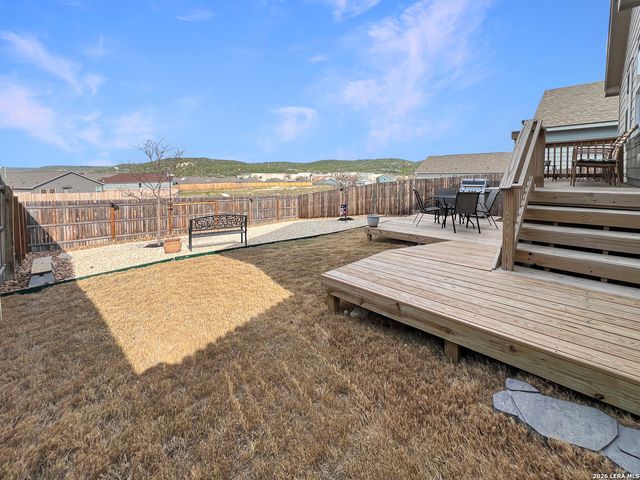1072 Shutter Way, Kerrville, TX 78028
