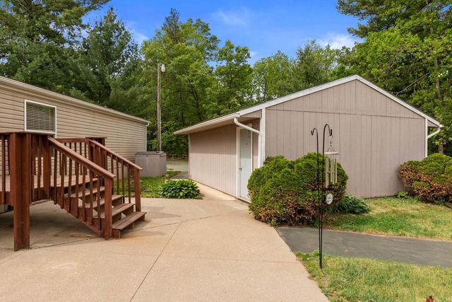 1140 Chicago Drive, Friendship, WI 53934