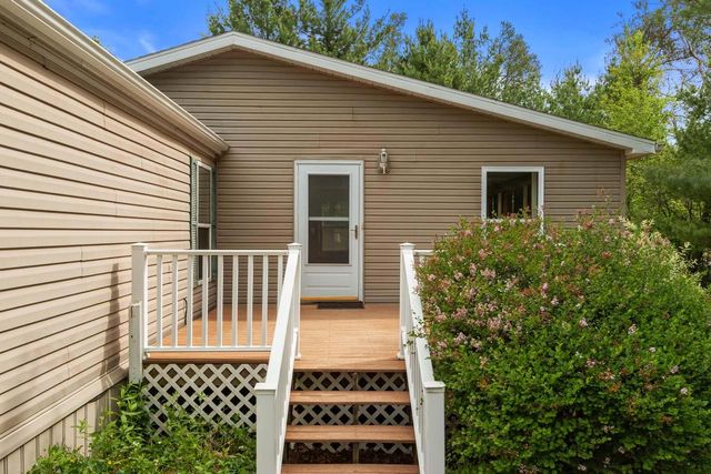1140 Chicago Drive, Friendship, WI 53934