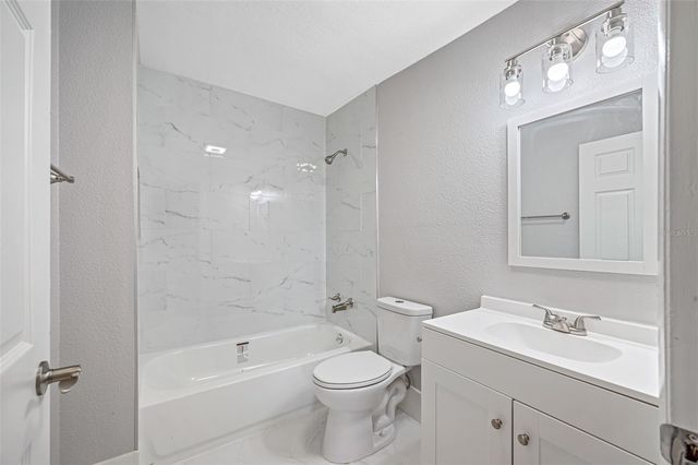 4908 N 15TH STREET, Tampa, FL 33610