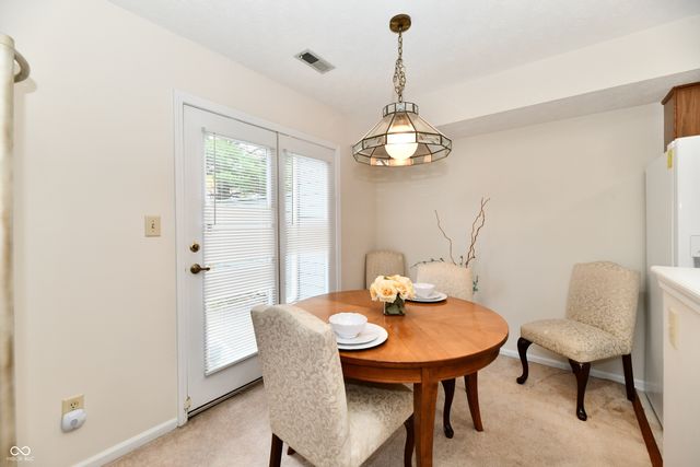 9411 Wimbledon Court N, Indianapolis, IN 46250