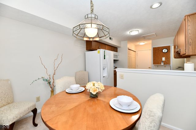 9411 Wimbledon Court N, Indianapolis, IN 46250