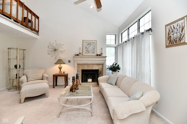 9411 Wimbledon Court N, Indianapolis, IN 46250