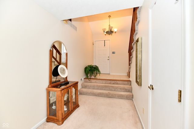 9411 Wimbledon Court N, Indianapolis, IN 46250