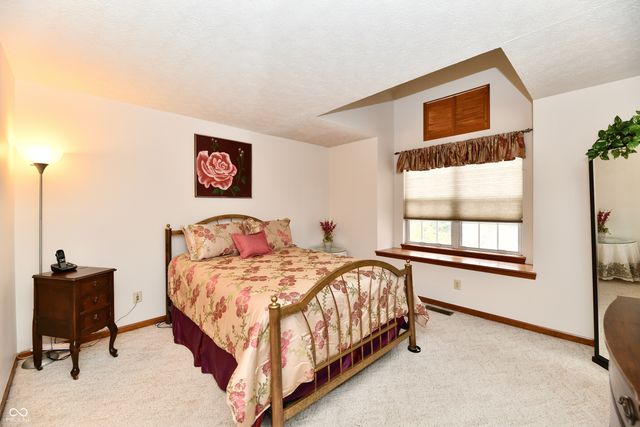 9411 Wimbledon Court N, Indianapolis, IN 46250