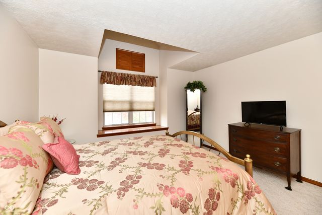 9411 Wimbledon Court N, Indianapolis, IN 46250