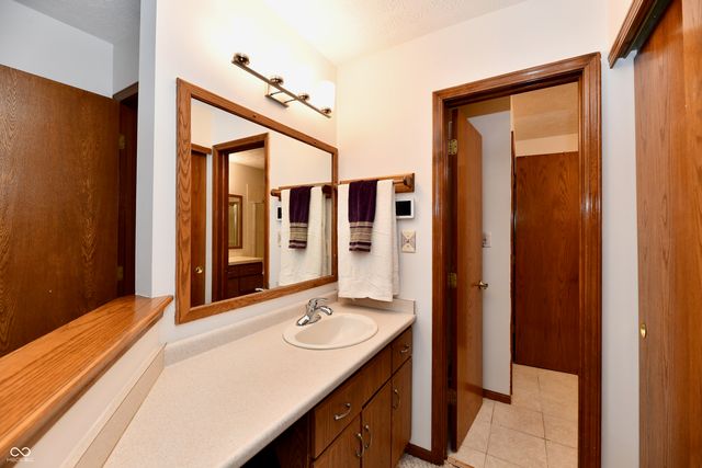 9411 Wimbledon Court N, Indianapolis, IN 46250