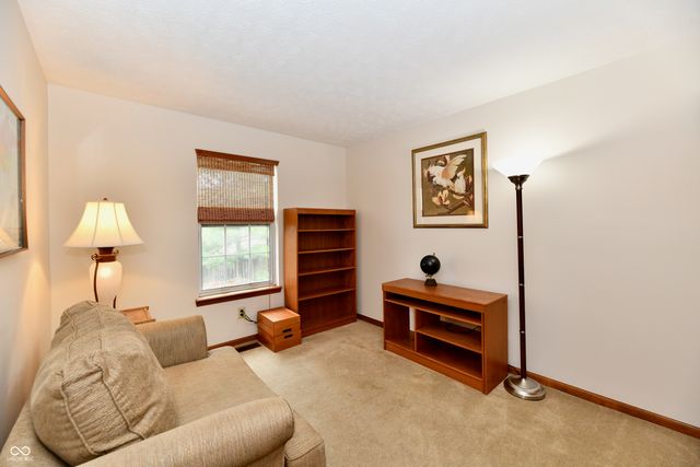 9411 Wimbledon Court N, Indianapolis, IN 46250