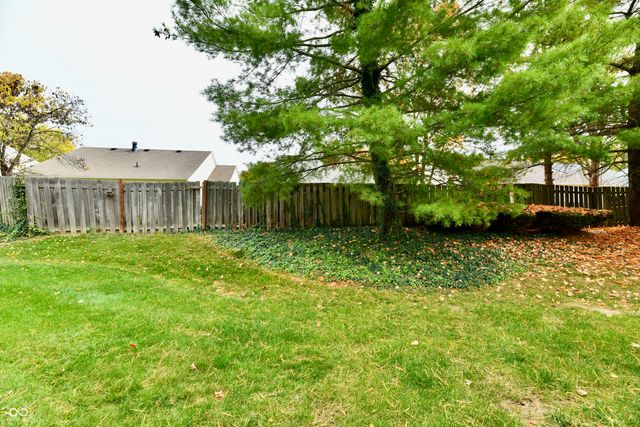 9411 Wimbledon Court N, Indianapolis, IN 46250