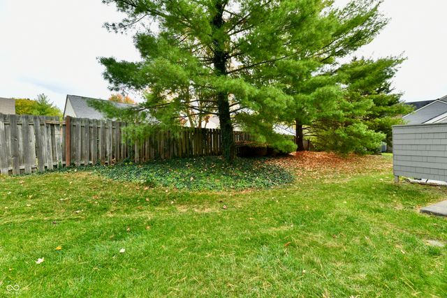 9411 Wimbledon Court N, Indianapolis, IN 46250