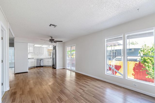 316 Los Encinos St 316, San Jose, CA 95134