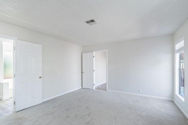 316 Los Encinos St 316, San Jose, CA 95134