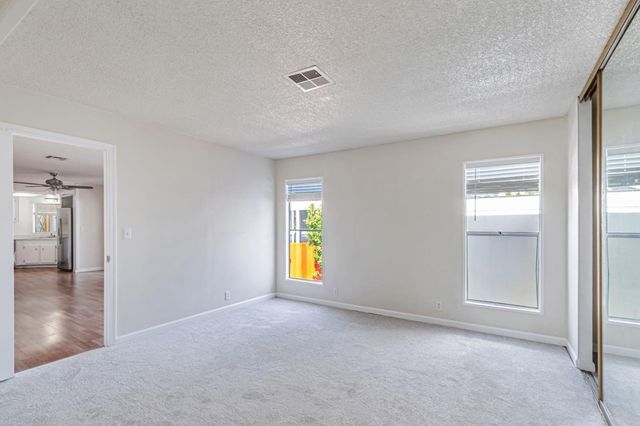 316 Los Encinos St 316, San Jose, CA 95134