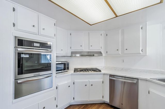 316 Los Encinos St 316, San Jose, CA 95134