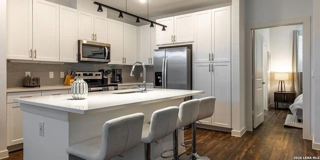 1000 Fort Worth Ave Apt 113, Dallas, TX 75208