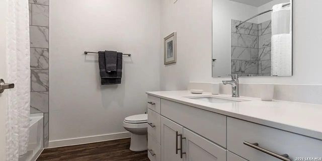 1000 Fort Worth Ave Apt 113, Dallas, TX 75208