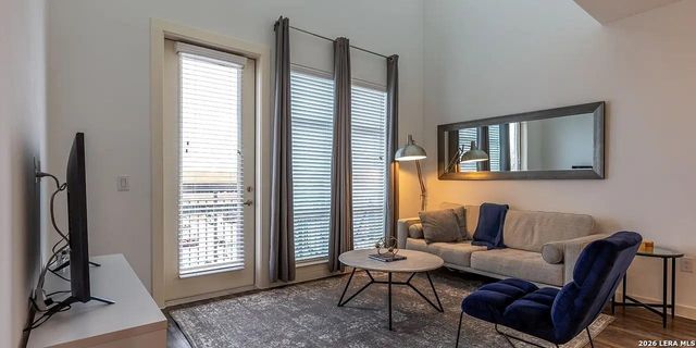 1000 Fort Worth Ave Apt 113, Dallas, TX 75208