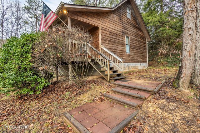 3042 Crestview Court, Sevierville, TN 37862