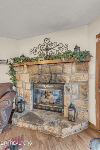 3042 Crestview Court, Sevierville, TN 37862