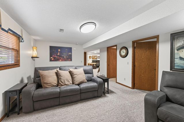 N7992 988th Street, River Falls, WI 54022