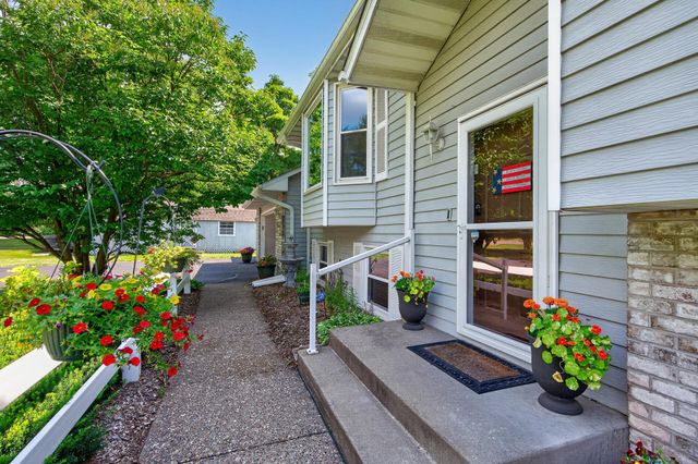 N7992 988th Street, River Falls, WI 54022