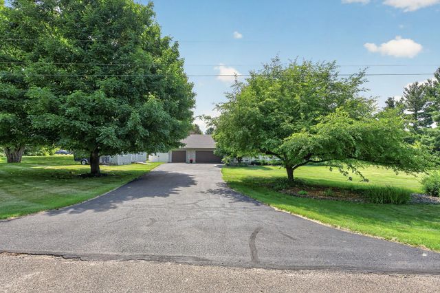 N7992 988th Street, River Falls, WI 54022