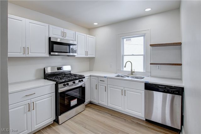 19901 Pawnee Avenue, Cleveland, OH 44119