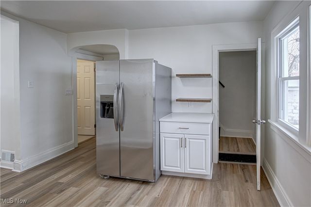 19901 Pawnee Avenue, Cleveland, OH 44119