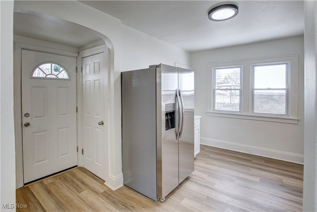 19901 Pawnee Avenue, Cleveland, OH 44119