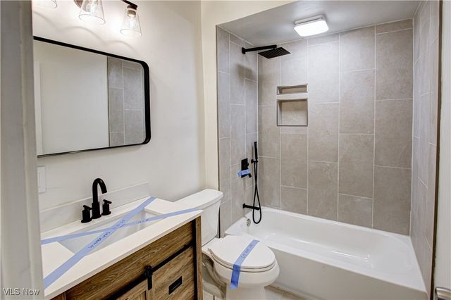 19901 Pawnee Avenue, Cleveland, OH 44119