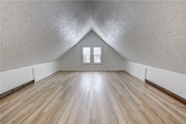 19901 Pawnee Avenue, Cleveland, OH 44119