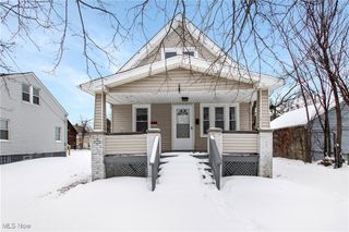 19901 Pawnee Avenue, Cleveland, OH 44119
